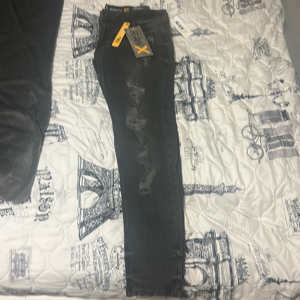 Men jeans Skinny Fit Rip & Repair Denim Pants